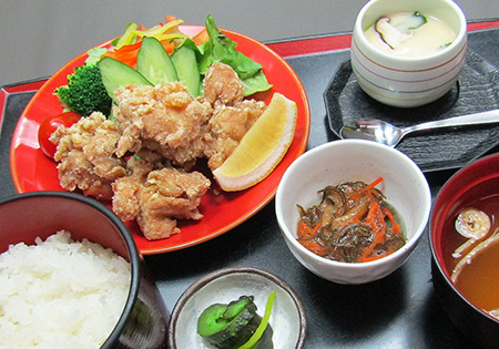 鶏唐揚げ御膳の画像